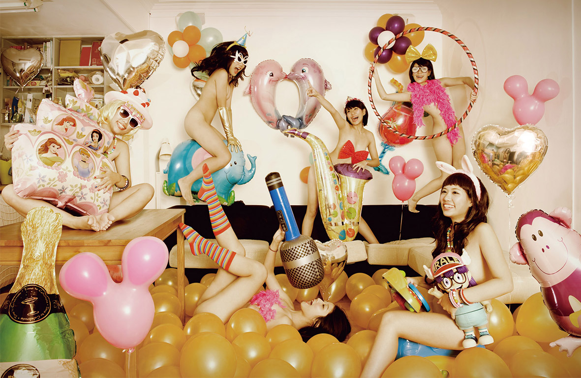 Улетная вечеринка с голыми девушками японками